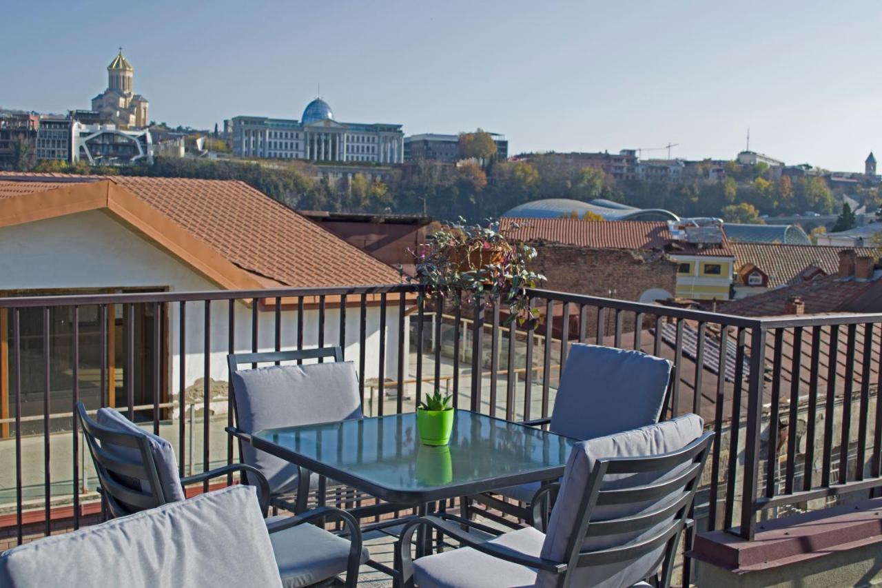Green Inn Тбилиси Екстериор снимка